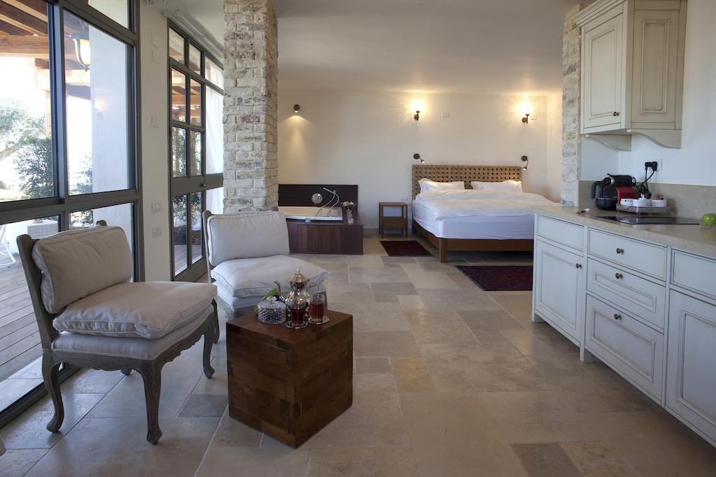 Boutique Hotel Tamarin Rosh Pinna Rum bild